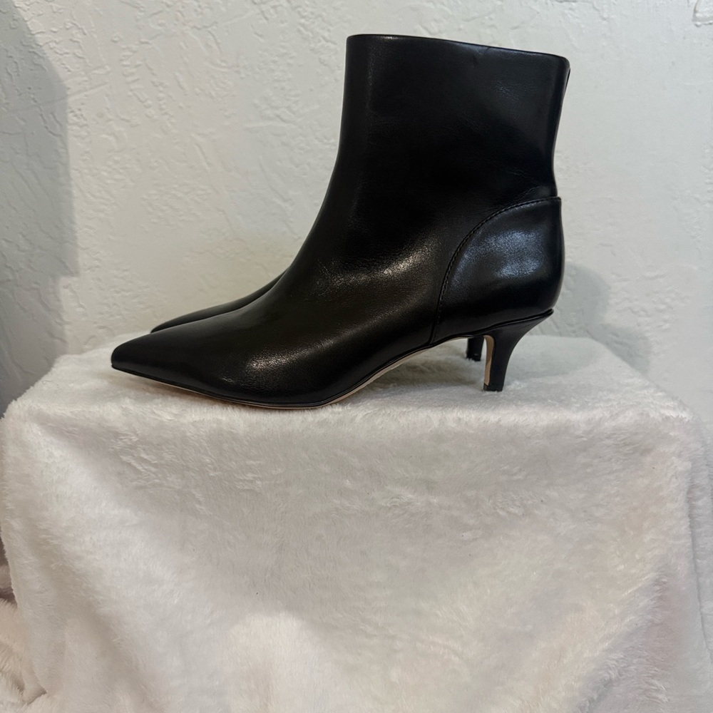 Sleek Black Heeled Ankle Boots - Picture 6 of 9